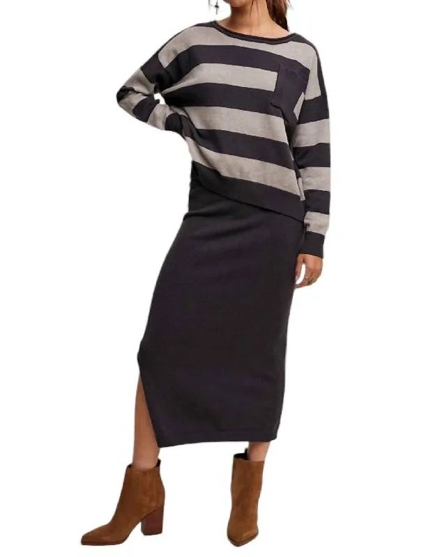 Sweater Knit Midi Skirt In Navy