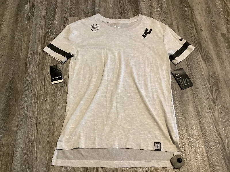 Top Short Sleeve Basic By Nike Apparel In Grey, Size: Xs