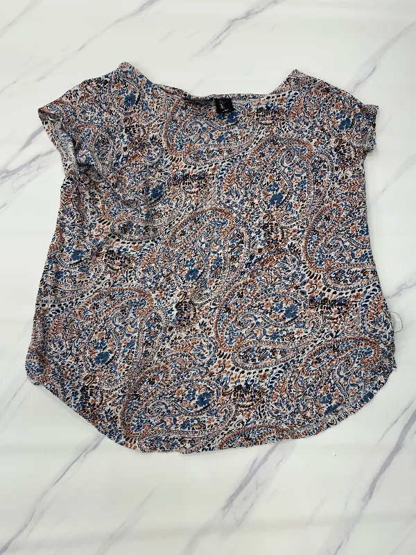 Top Short Sleeve Basic By Tahari By Arthur Levine In Paisley Print, Size: L