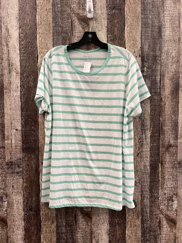 Top Short Sleeve By Torrid In Green & White, Size: 1x