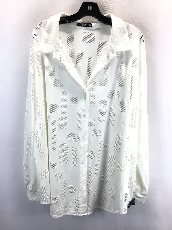 Top Long Sleeve By Shein In White, Size: 3x